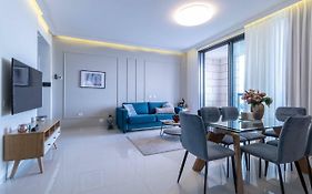 Magical 2Br/Parking With Amazing View, City Center